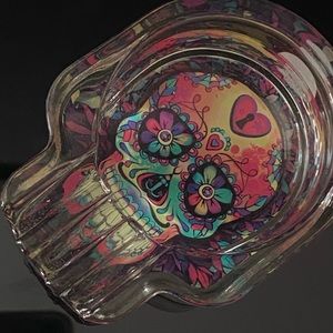 Glow In The Dark Skull Ashtry